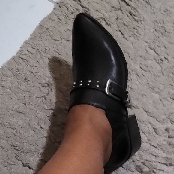 BCBGeneration Shoes - Picture 11 of 15